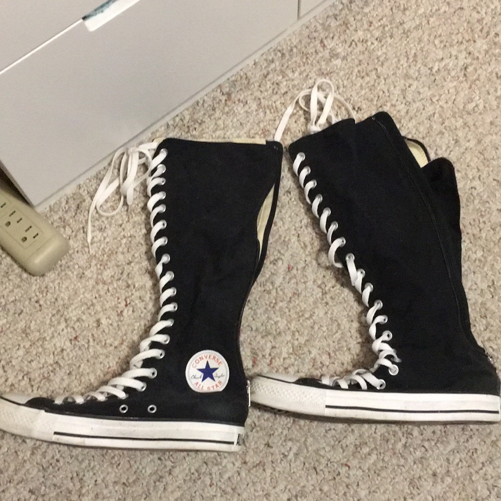 Women’s XX hi top Black Converse Size 7.5